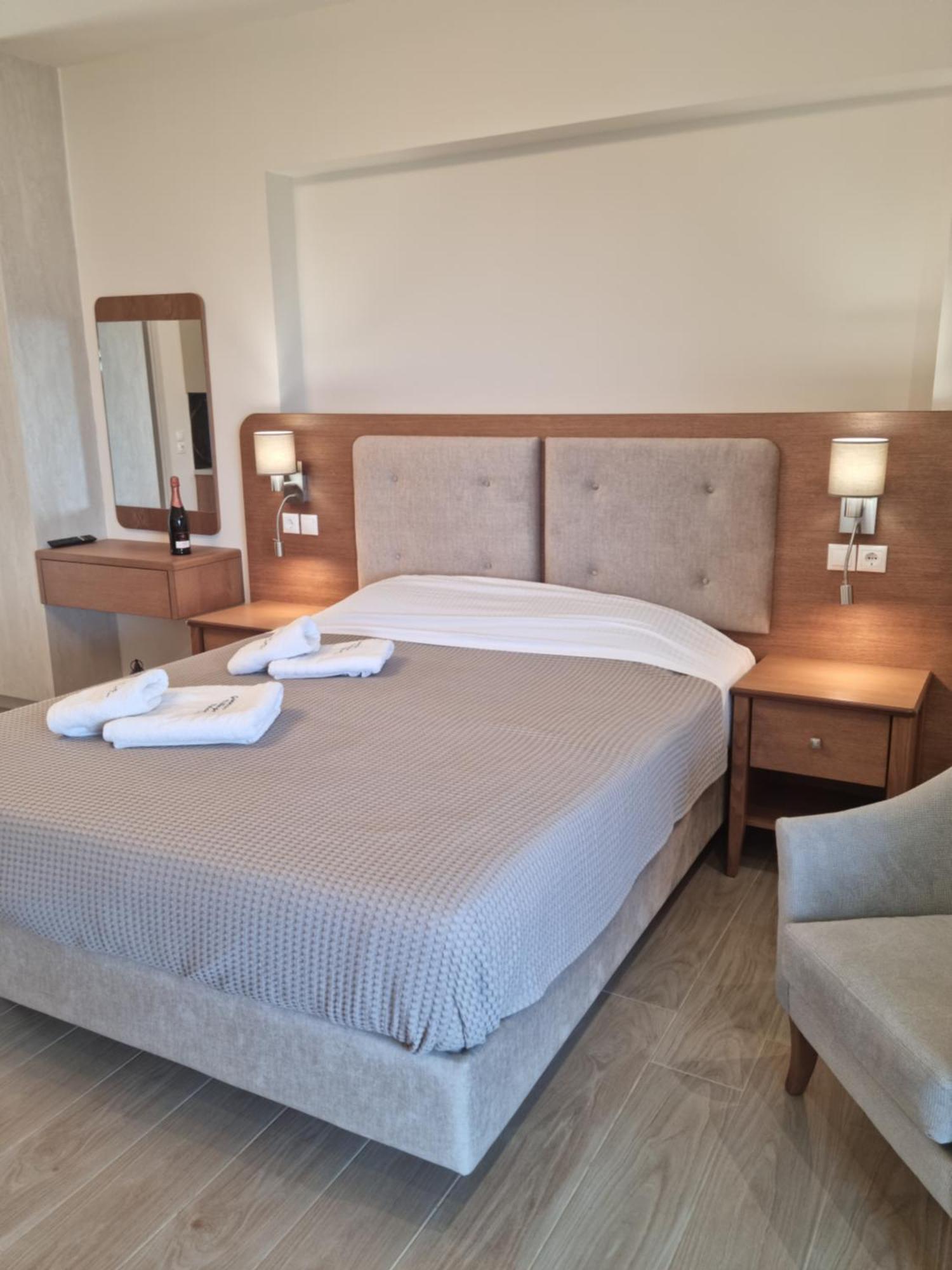 Giannis Village Resort Astakos Bagian luar foto