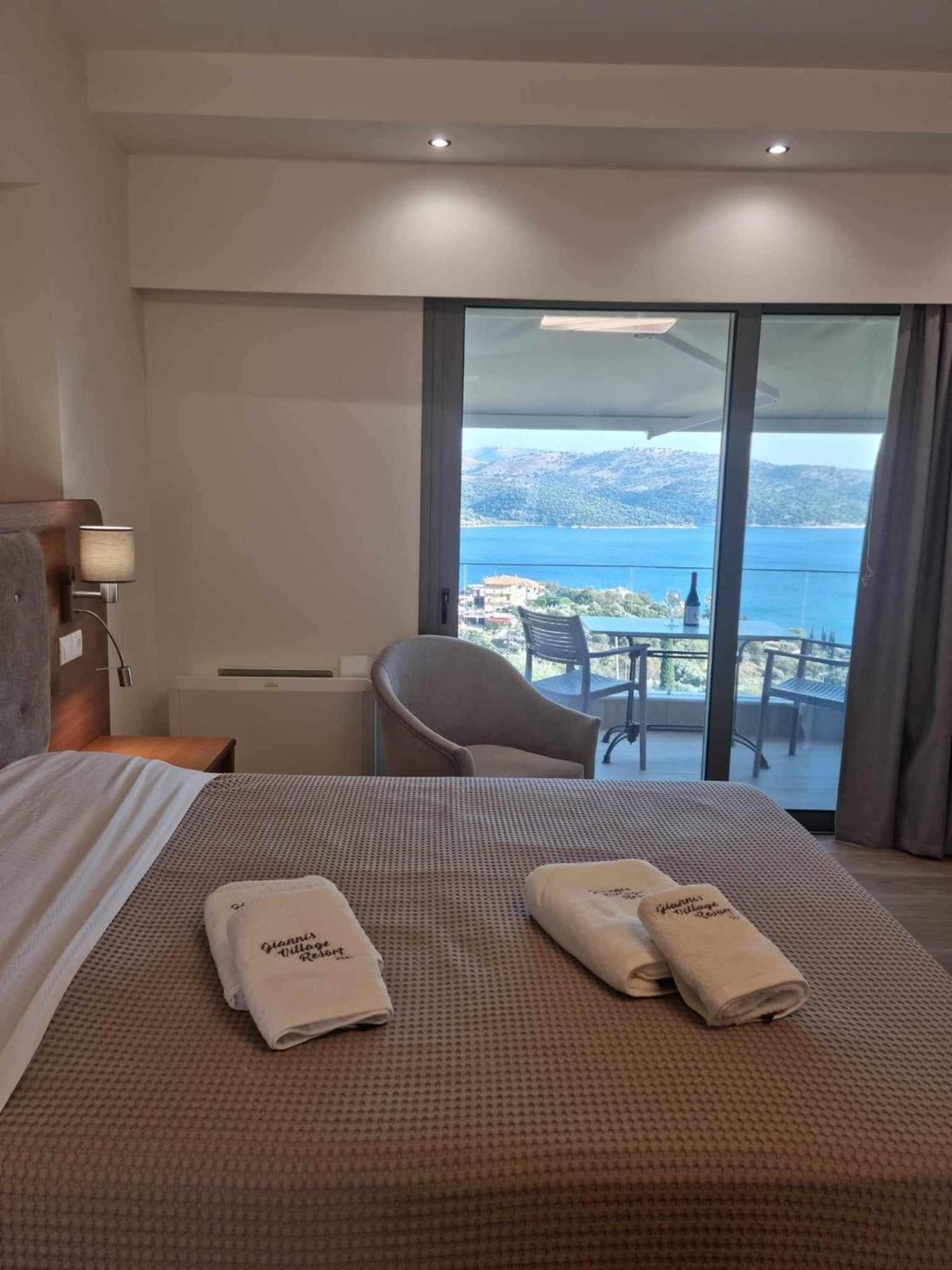 Giannis Village Resort Astakos Bagian luar foto