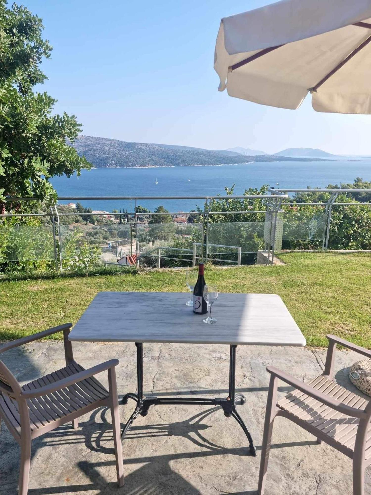 Giannis Village Resort Astakos Bagian luar foto