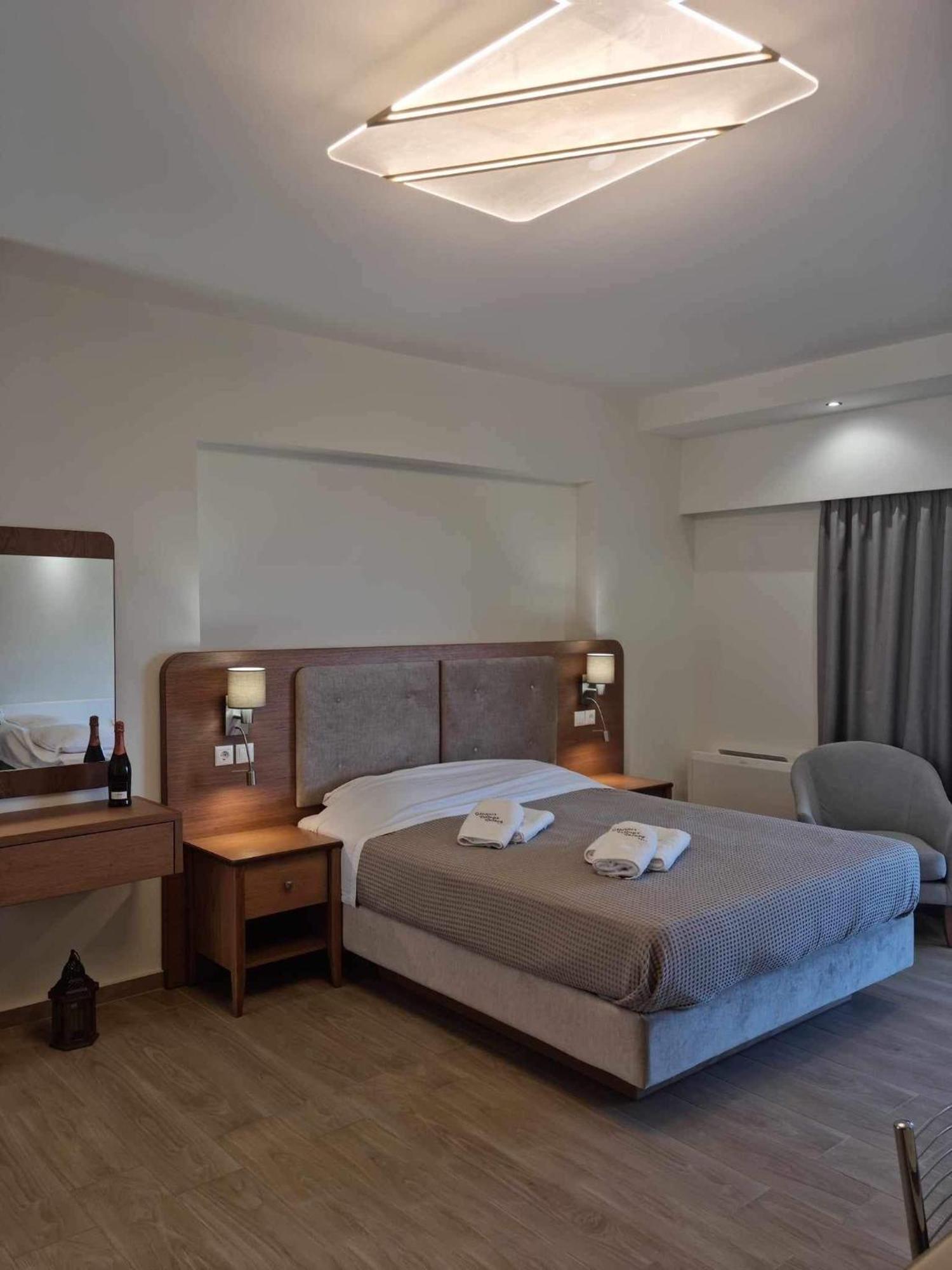 Giannis Village Resort Astakos Bagian luar foto