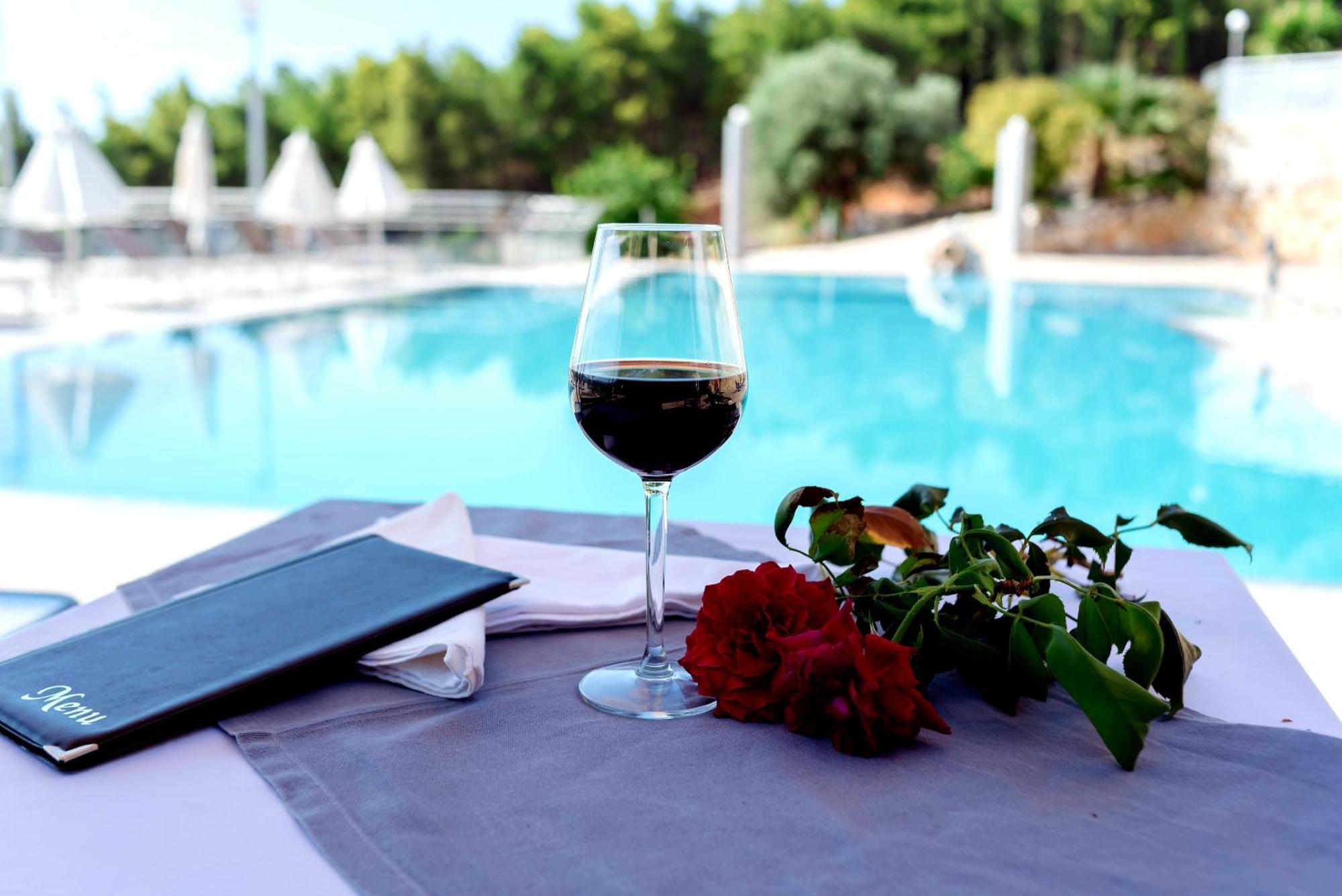 Giannis Village Resort Astakos Bagian luar foto