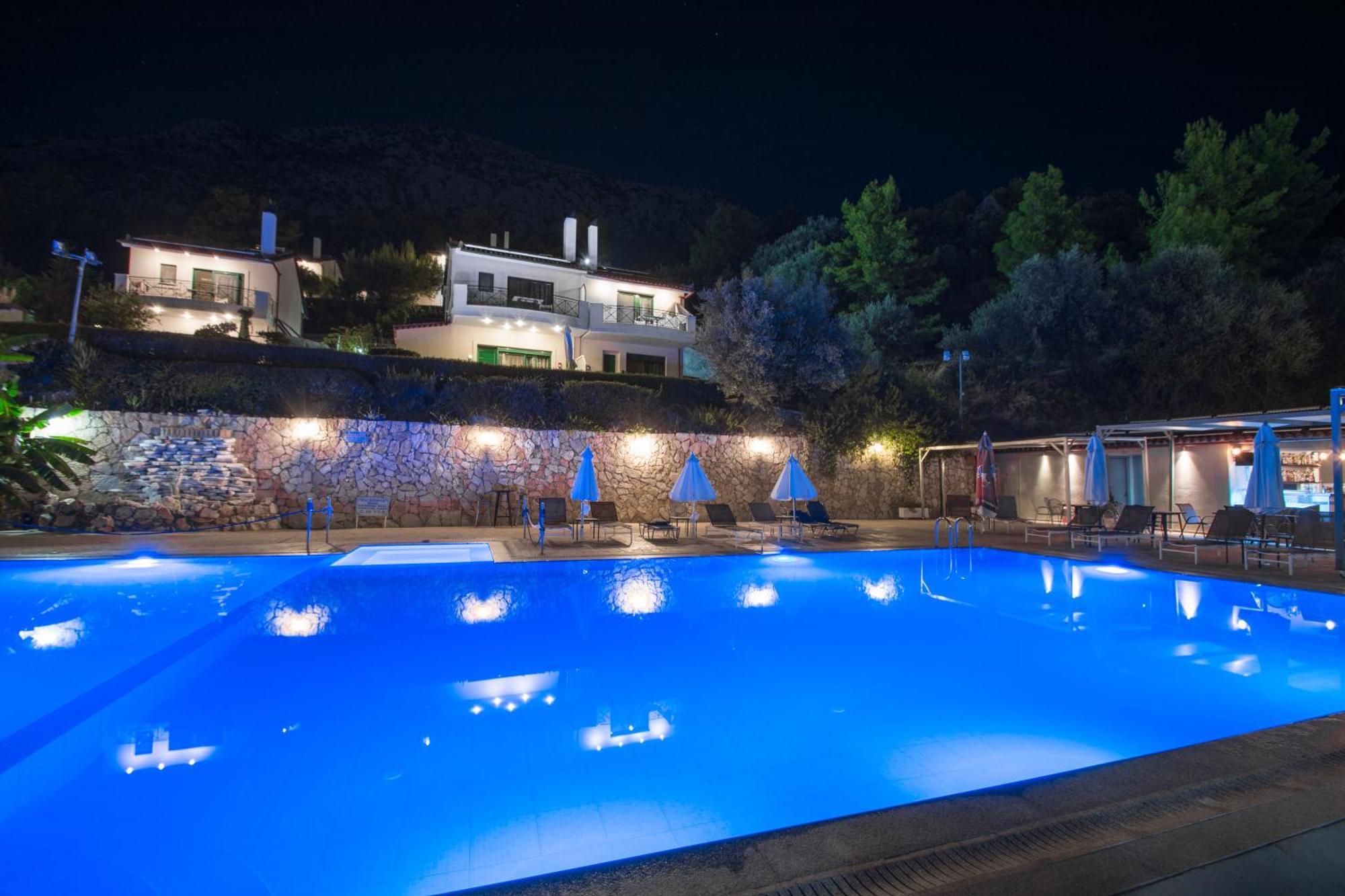 Giannis Village Resort Astakos Bagian luar foto