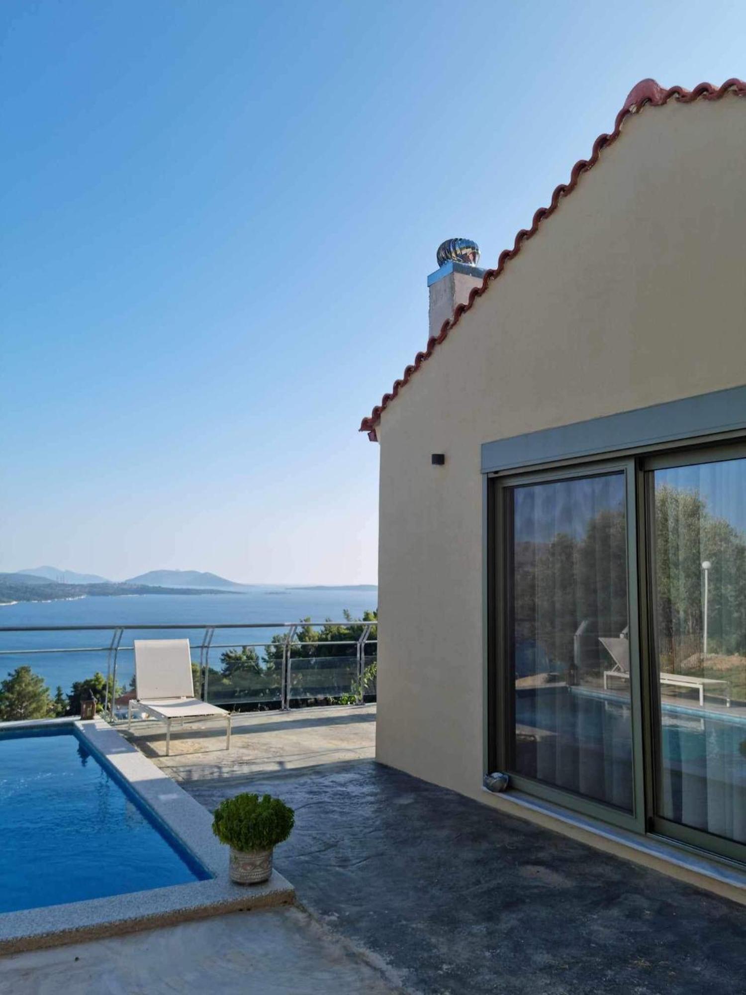 Giannis Village Resort Astakos Bagian luar foto
