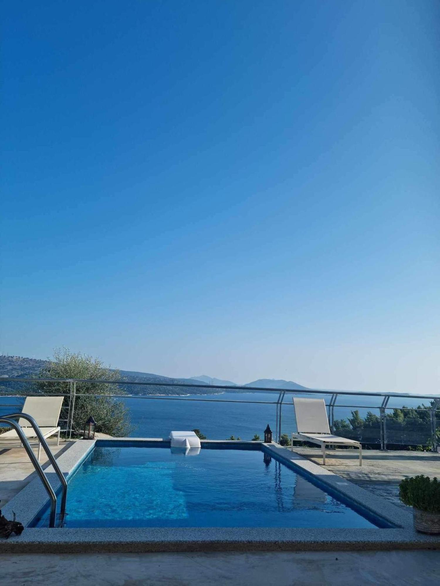 Giannis Village Resort Astakos Bagian luar foto