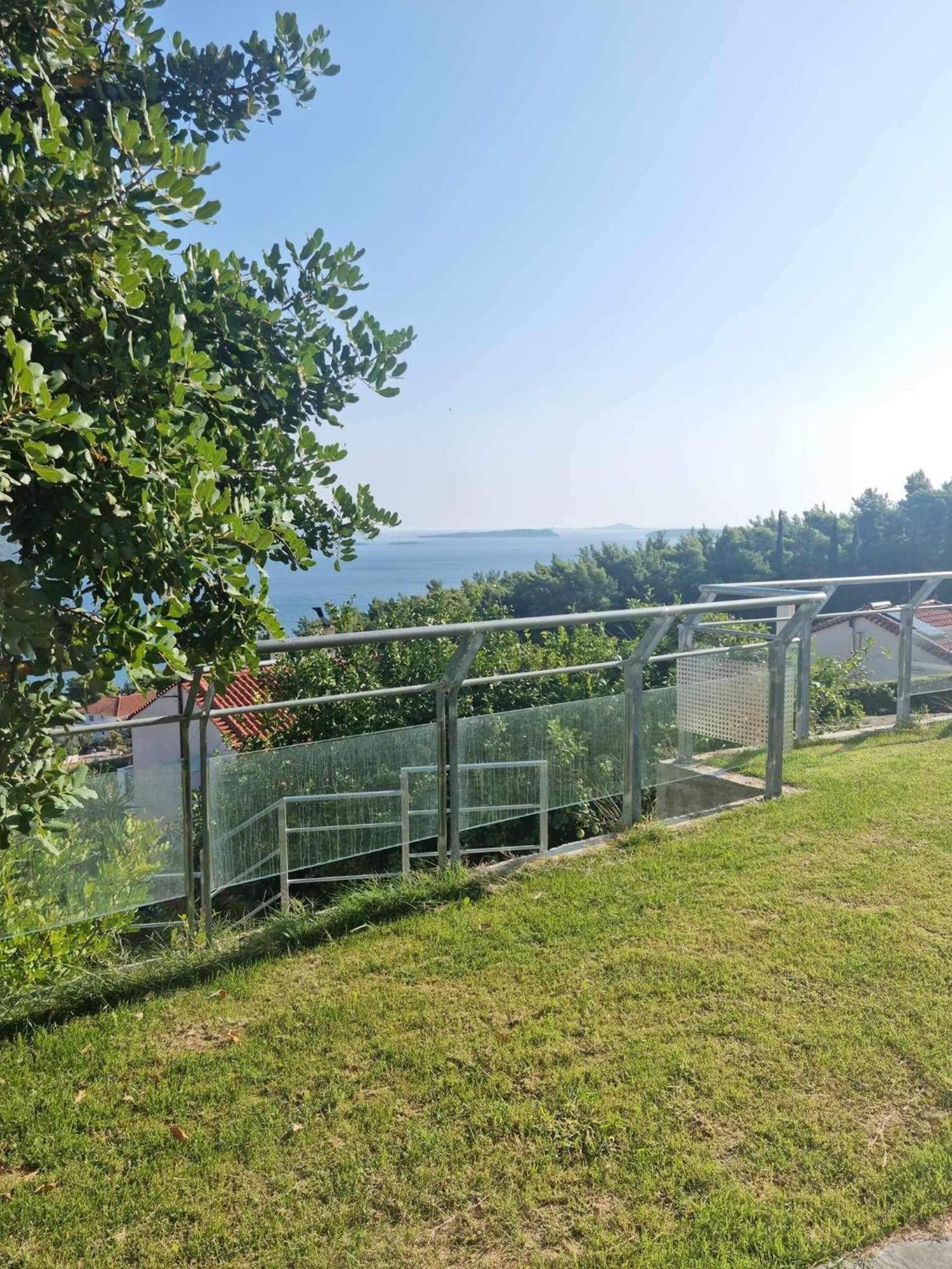 Giannis Village Resort Astakos Bagian luar foto