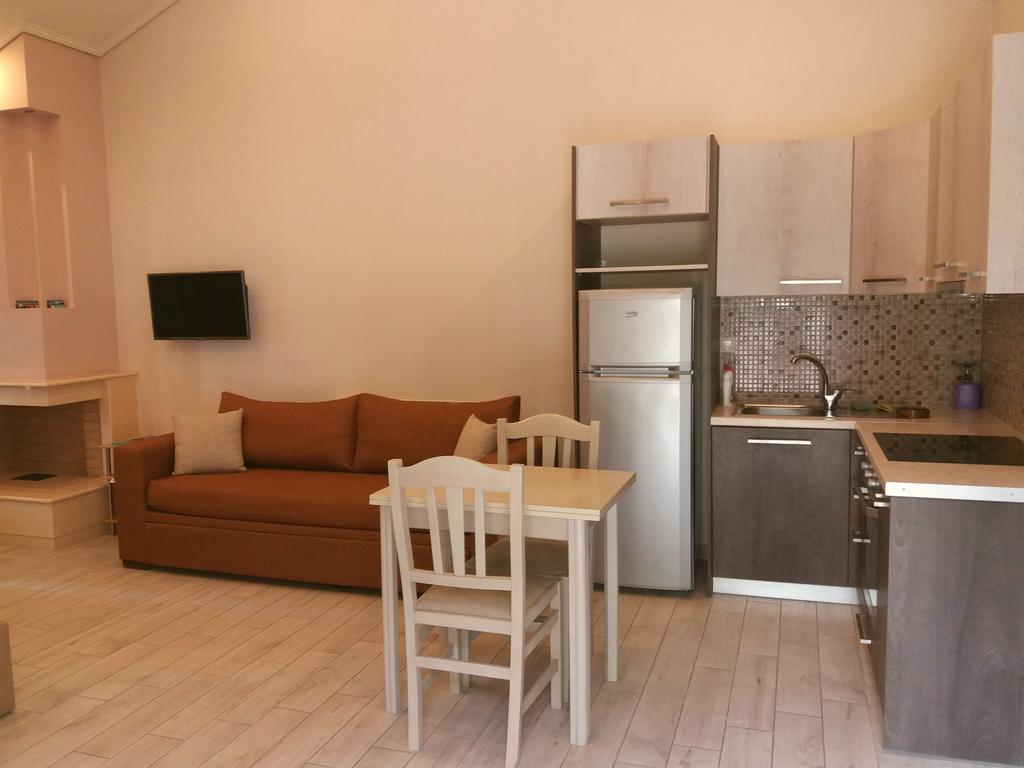 Giannis Village Resort Astakos Bagian luar foto